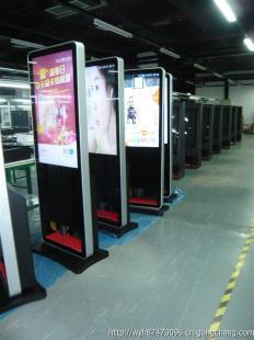 供應高檔55寸落地式擦鞋一體廣告機——同順廣告?zhèn)髅揭I(lǐng)傳媒廣電新潮流